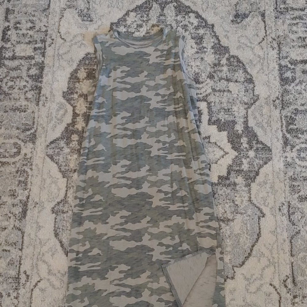 EUC Camo midi dress size xl